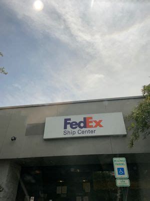 Fedex coursey blvd baton rouge. Things To Know About Fedex coursey blvd baton rouge. 